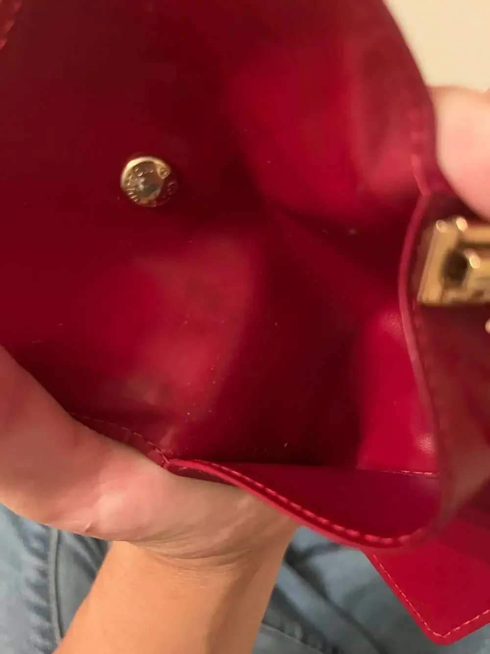 Louis Vuitton Monogram Vernis Multicles 4 Key Holder in Pomme D'Amour Red